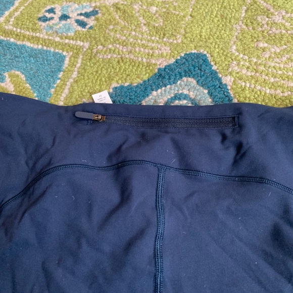 NAVY LULULEMON SPEED UP TIGHT - Picture 3 of 6